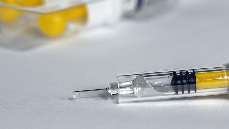 Две партии вакцин против коронавируса поступили в Новосибирскую область