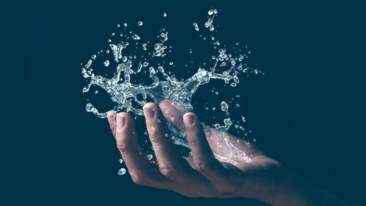 Новосибирские физики раскрыли тайну кипения воды в космосе