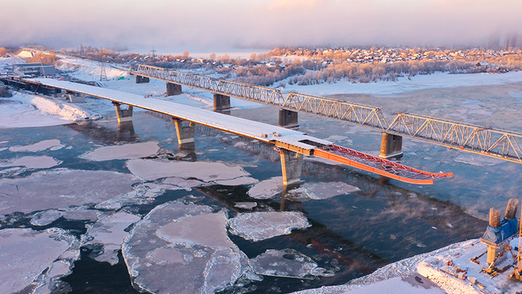 В Новосибирске на четвёртый мост надвинули 60% пролётных строений