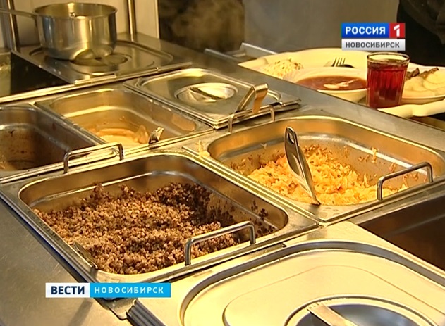 Мэр Новосибирска посетил комбинат питания в Калининском районе