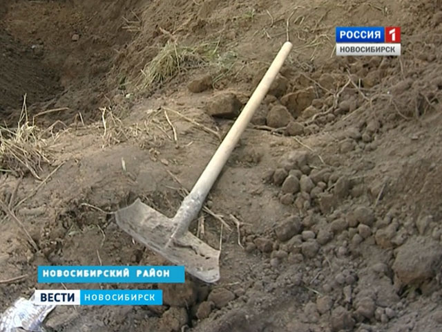 Обвалившаяся траншея насмерть погребла строителя в Калининском районе