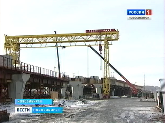 Третий мост через Обь строят уже год. Что сделано за это время?