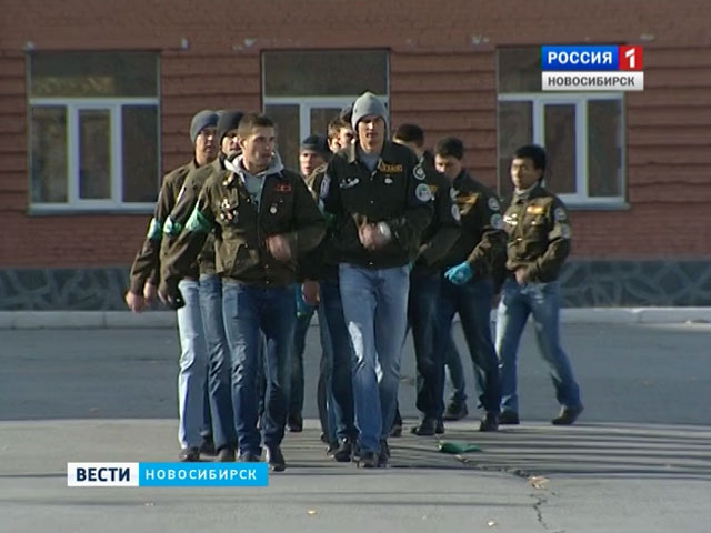 От &quot;зарницы&quot; до срочной службы: новосибирские студенты играют в войну