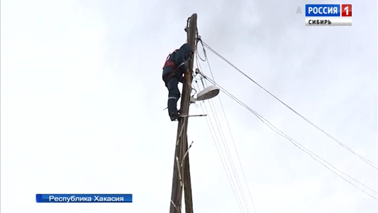 Две школы в Хакасии остались без света: энергетики обесточили здания за долги