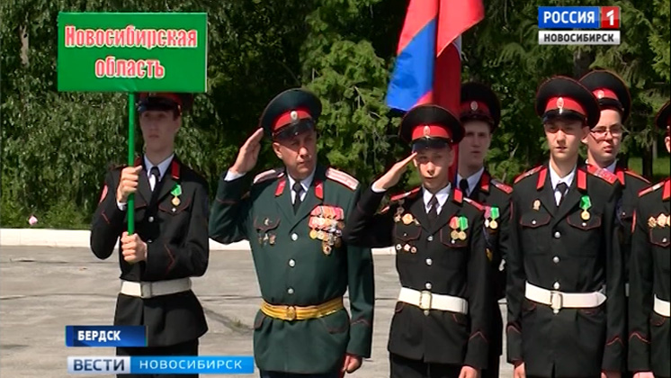 Наследники Ермака: лучший казачий кадетский класс Сибири выбирают в Бердске