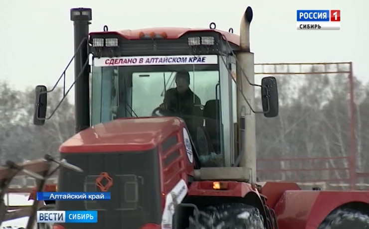 В Алтайском крае наградят лучших трактористов, комбайнеров и механизаторов