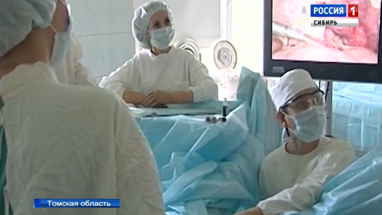 Опухоль весом 22 килограмма удалили пациентке томские хирурги