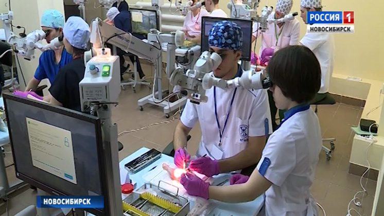 Нейрохирургический центр Новосибирска впервые стал площадкой для олимпиады будущих врачей
