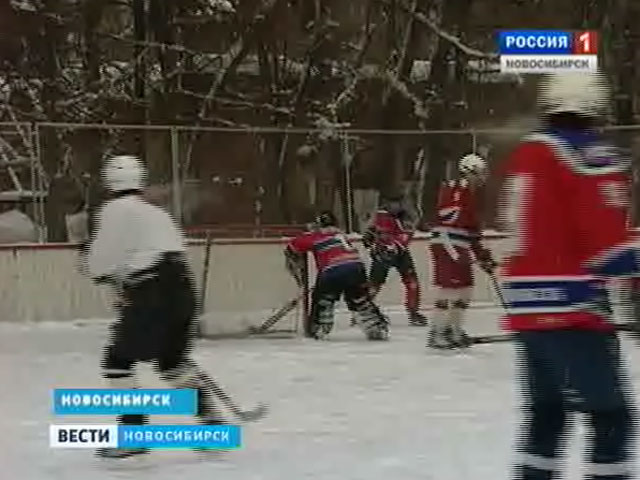 Любительский хоккейный турнир &quot;Кубок Вызова&quot; прошел в Новосибирске
