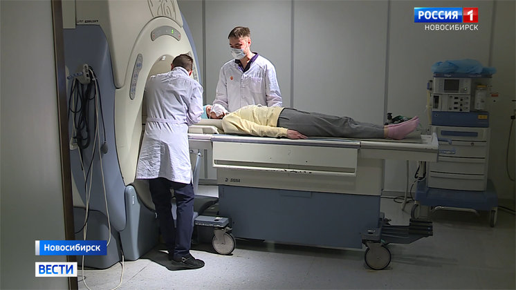 Новосибирские врачи удалили огромную опухоль головного мозга пациентке из Башкирии