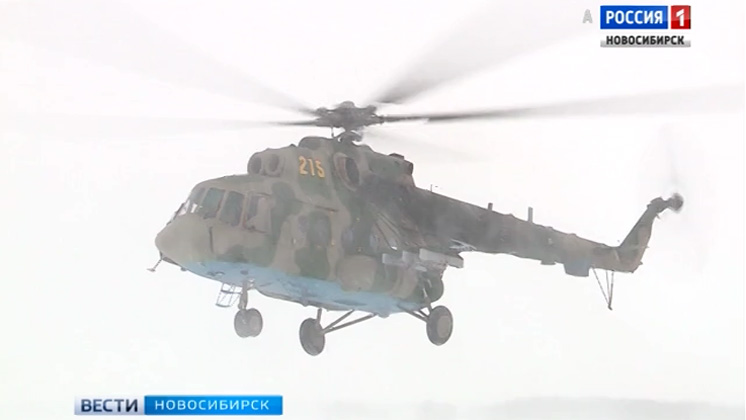 Десантирование с вертолетов отрабатывают бойцы спецназа в Новосибирске