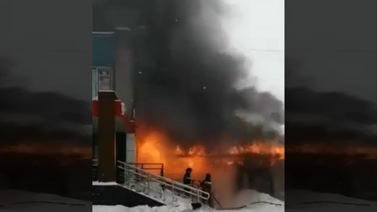 «Пивнушка» горела в одном из микрорайонов в Новосибирске