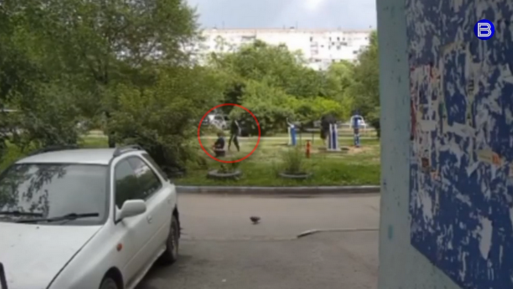В Новосибирске полиция поймала троицу юных разбойников, грабившую детей на улице