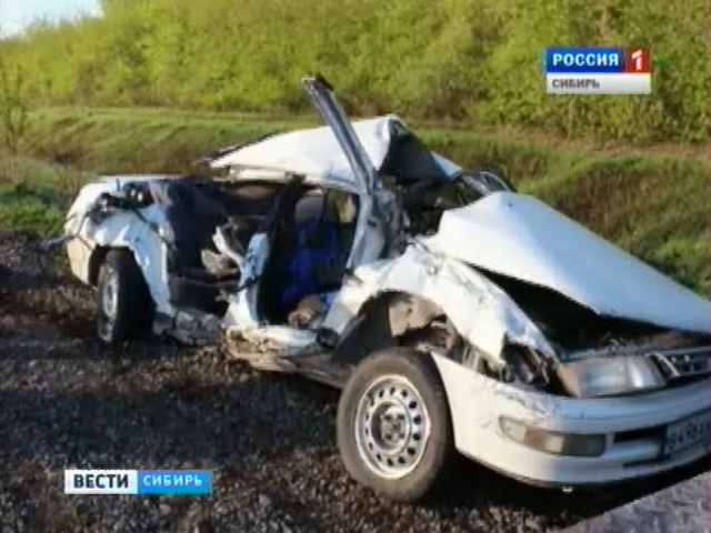 Авария на ж/д переезде в Новосибирской области блокировала движение электропоездов в южном направлении