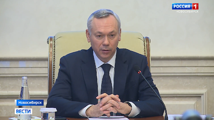 Серьёзно контролировать работу новогодних ярмарок потребовал Андрей Травников