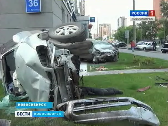 В День города в Новосибирске зарегистрировано 8 серьезных ДТП: один человек погиб, 12 получили серьезные травмы