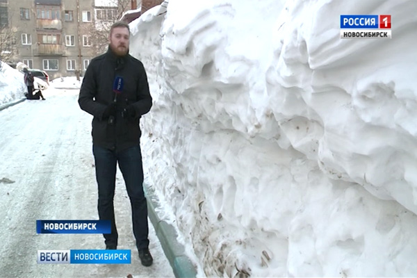 Несанкционированные снегоотвалы продолжают появляться в Новосибирске