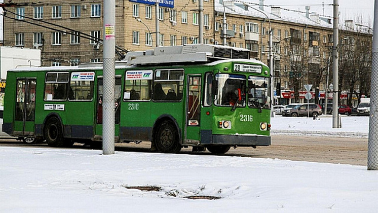Мэр Новосибирска назвал причину срыва поставки 60 троллейбусов в город