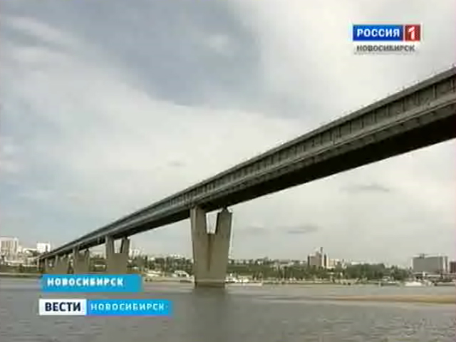 В Новосибирске начали ремонтировать самый длинный в мире метромост