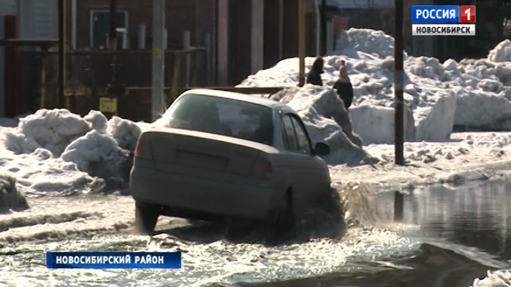 Улица в дачном поселке Мочище ушла под воду еще до наступления паводка