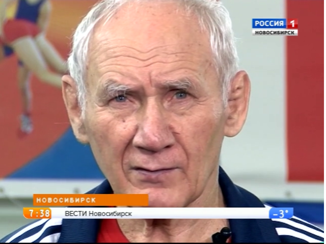 Новосибирский заслуженный тренер по борьбе отмечает юбилей