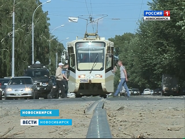 Новосибирцы жалуются на отсутствие трамвайных остановок