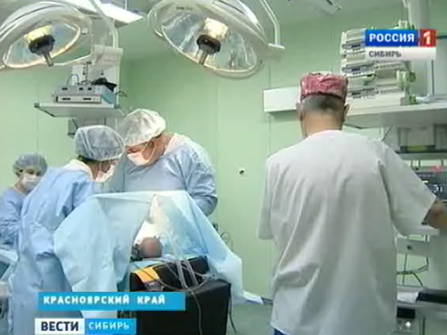 Красноярские хирурги провели уникальную операцию годовалому мальчику