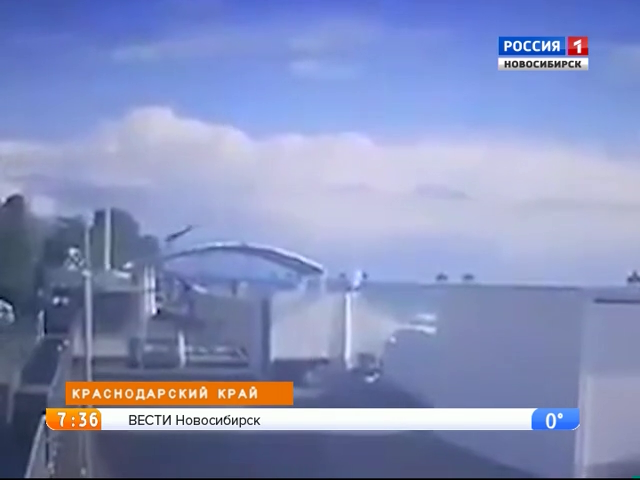 Вертолёт новосибирской компании упал на жилой дом в Сочи