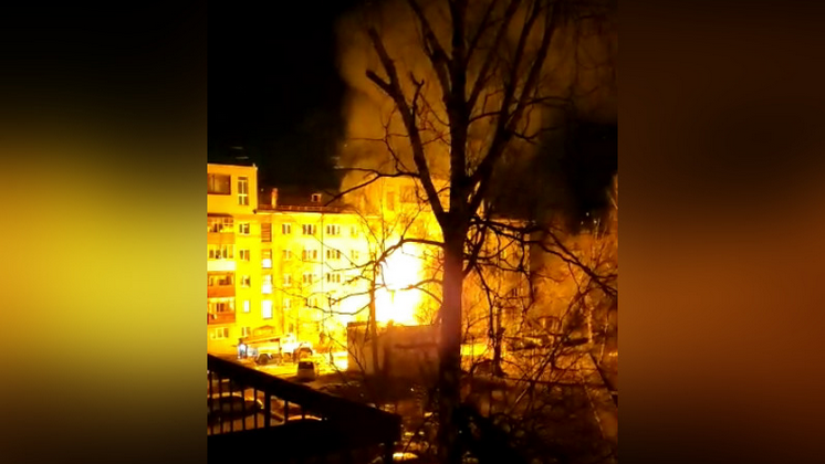 Пожар произошёл на электроподстанции на улице Блюхера в Новосибирске