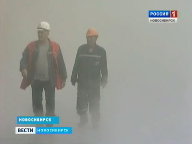 Несколько порывов теплотрассы произошло за минувшие сутки на улицах Новосибирска