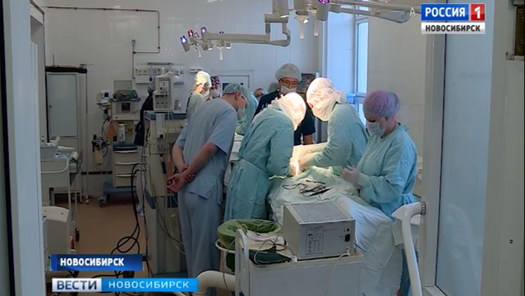 «Спасибо, доктор!»: новосибирский хирург 15 лет спасает жизни детей 