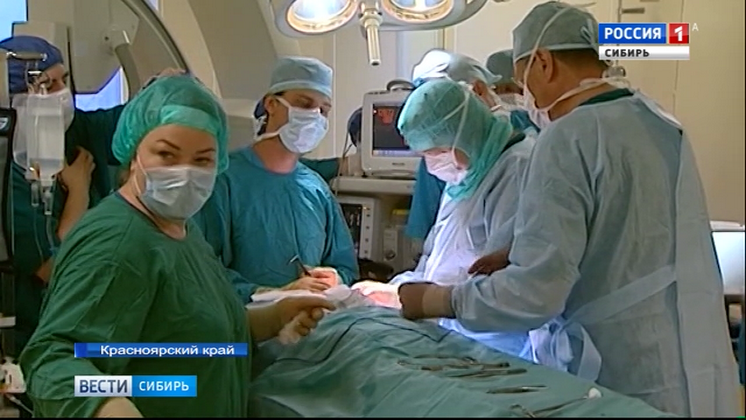 В Красноярске два пациента получили подкожный дефибриллятор 
