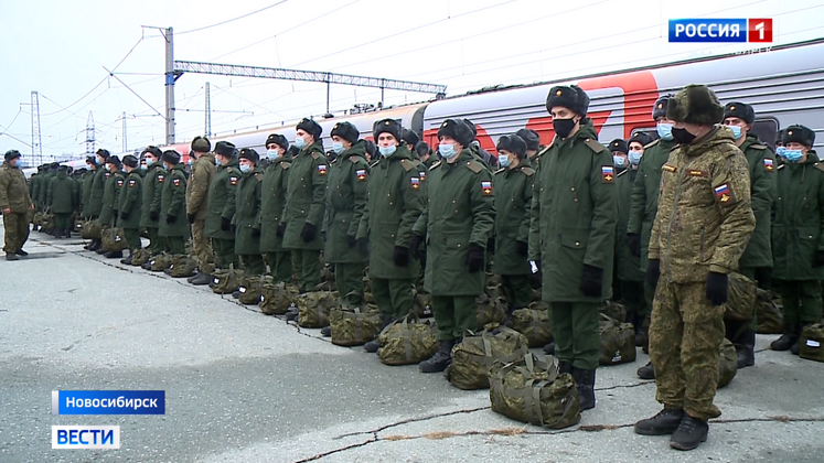 Самая большая группа новосибирских срочников отправились в армию 