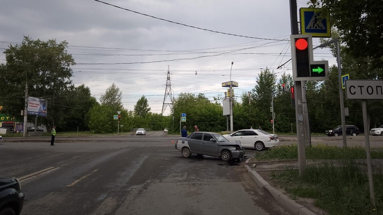 В Новосибирске 13 июня сразу несколько человек пострадали в авариях на дорогах