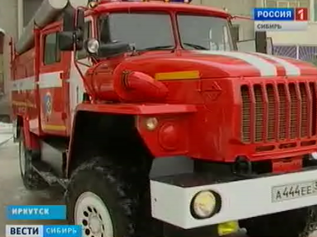 Девятилетнего мальчика в Иркутске из огня спасли двое сотрудников МВД