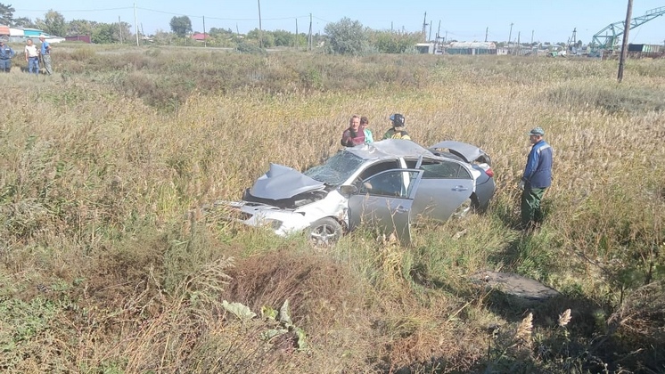 В Новосибирской области автомобилист погиб в ДТП с тепловозом