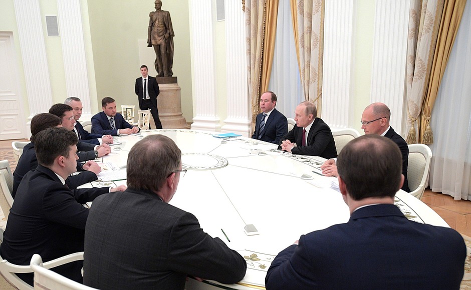 Травников рассказал Владимиру Путину о решении идти на выборы губернатора
