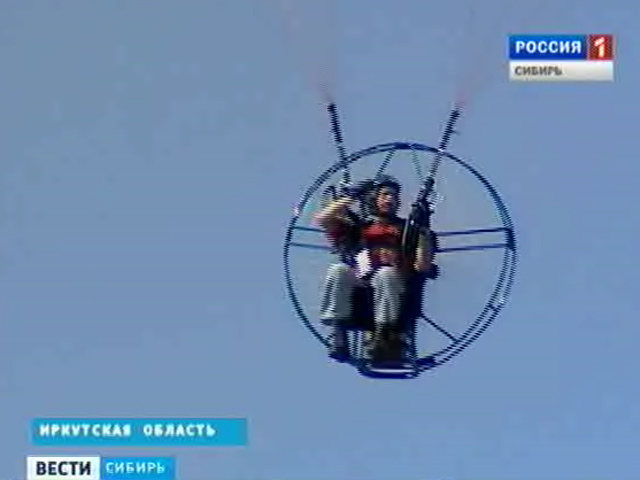 Иркутский пенсионер более десяти лет летает на параплане, показывая пример экстремалам края