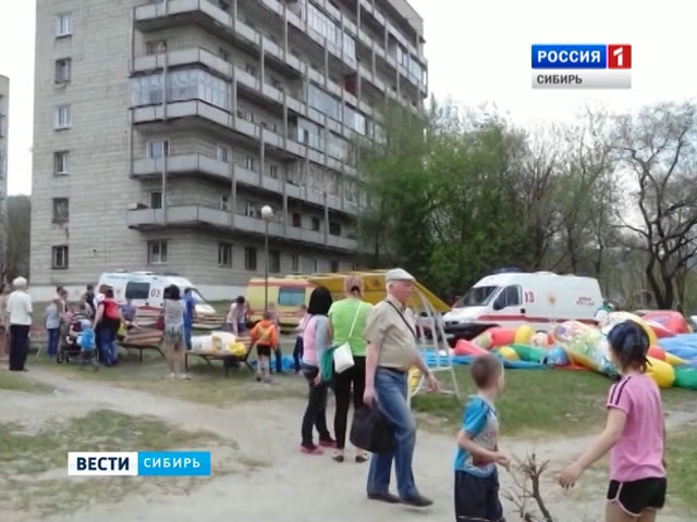 В Красноярске перевернулся надувной батут с детьми, есть пострадавшие