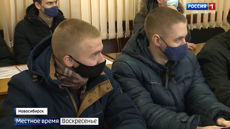 Новосибирцы добровольно приходят в военкоматы для участия в спецоперации на Украине