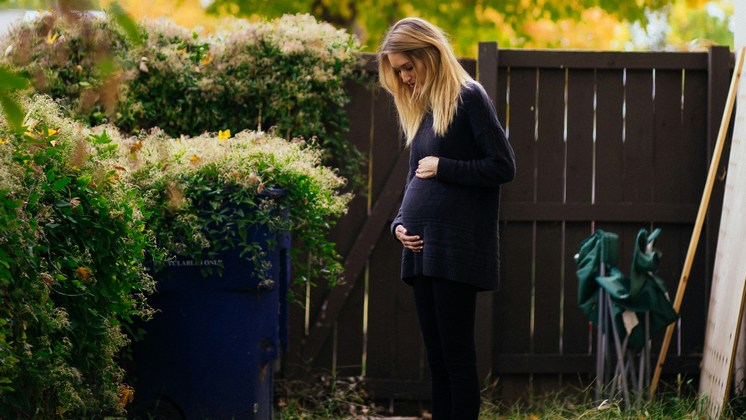 В Новосибирской области приговорили мужчину, от которого родила его падчерица