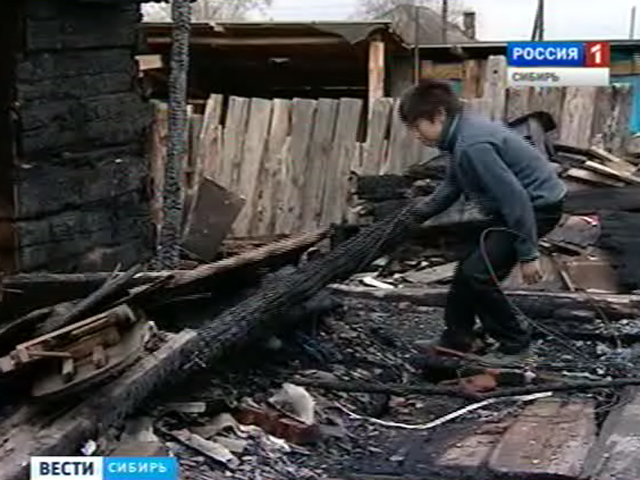 В Иркутской области многодетная семья вынуждена жить в летней кухне из-за пожара