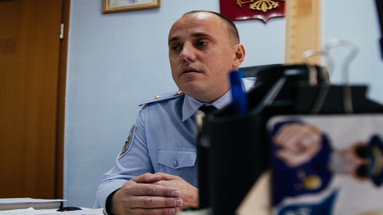 Сергей Трунов уже второй год пытается стать «Народным участковым». В 2017 он был пятым, а в 2018 надеется только на победу. Почему именно он достоин звания, полицейский рассказал «Вестям».