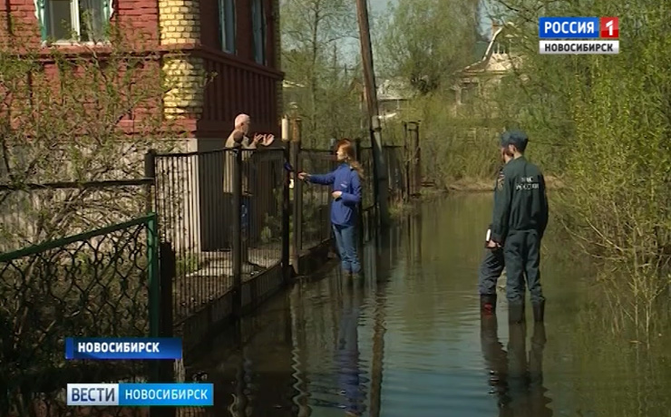 Новосибирские садоводы в зоне подтопления готовятся ко второй волне паводка