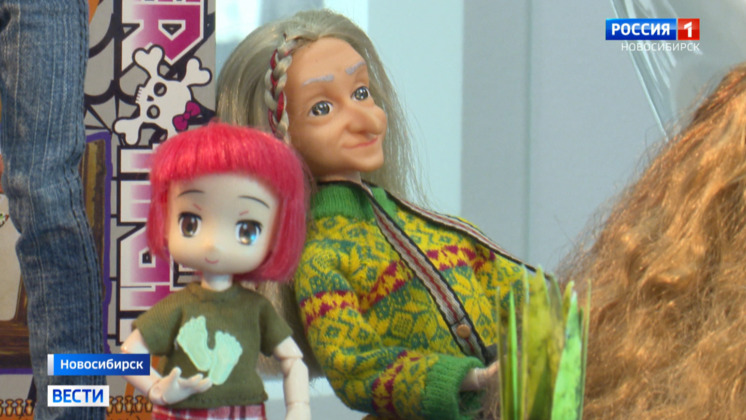 Рукодельница из Новосибирска показала свою коллекцию кукол
