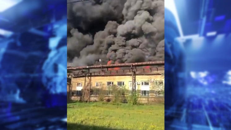 Под Новосибирском загорелся завод по производству полиэтиленовых упаковок
