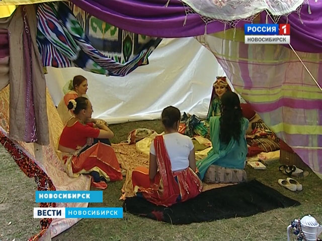 Фестиваль культур под открытым небом открыли в Новосибирске в парке «У моря Обского»