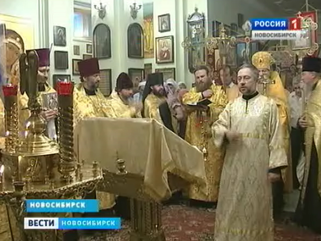 Православные Новосибирска провели молебен о даровании дождя