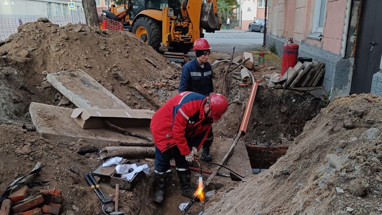 Поликлиника № 1 в Новосибирске осталась без электричества из-за обрыва кабеля