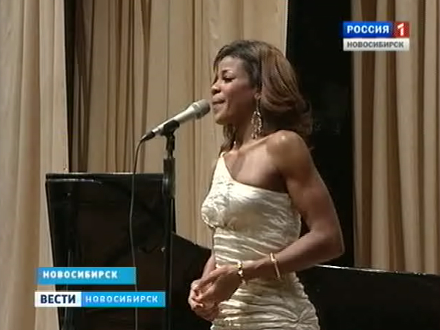 В Новосибирске выступила звезда американского джаза Николь Генри